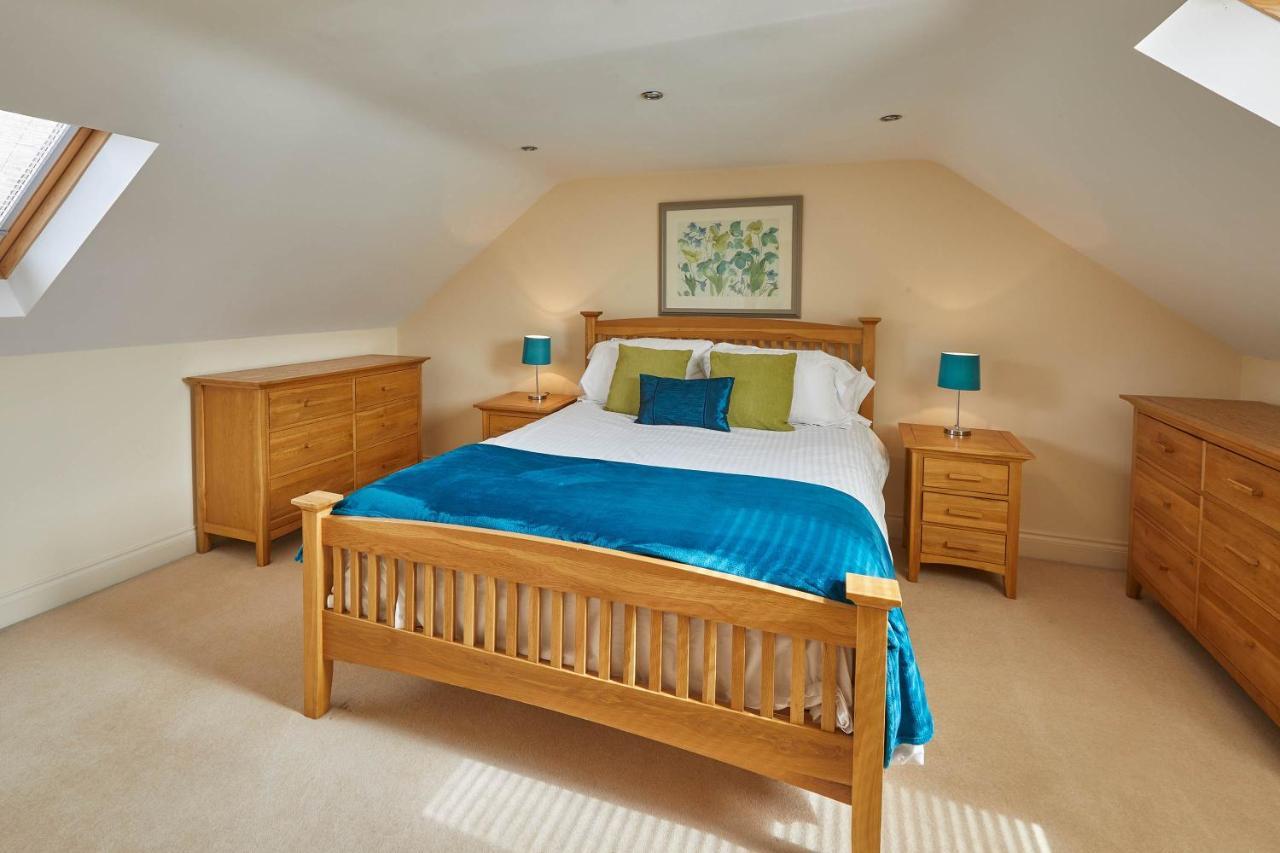 Host & Stay - The Railway Retreat Whitby Buitenkant foto