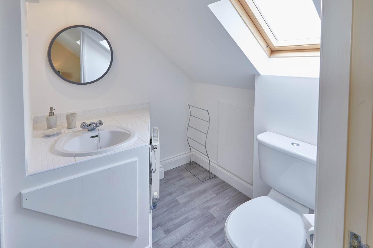 Host & Stay - The Railway Retreat Whitby Buitenkant foto